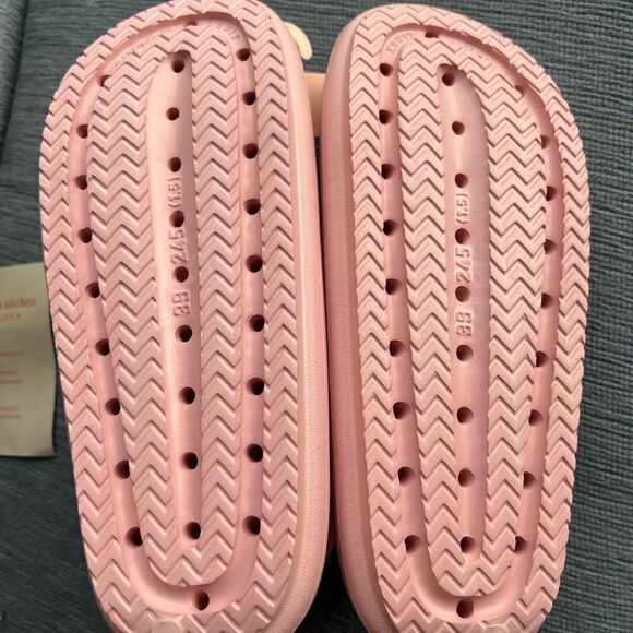 J Slides Beach Slides - Picture 2 of 7